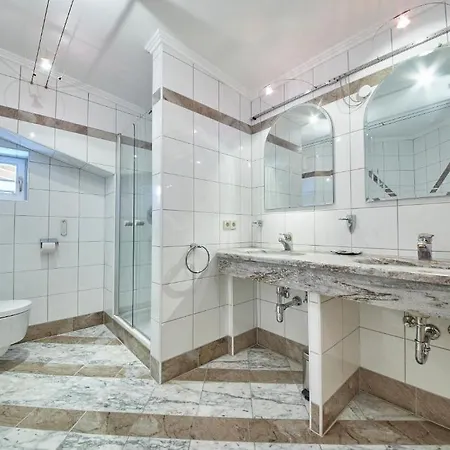 Marys Penthouse דירה *