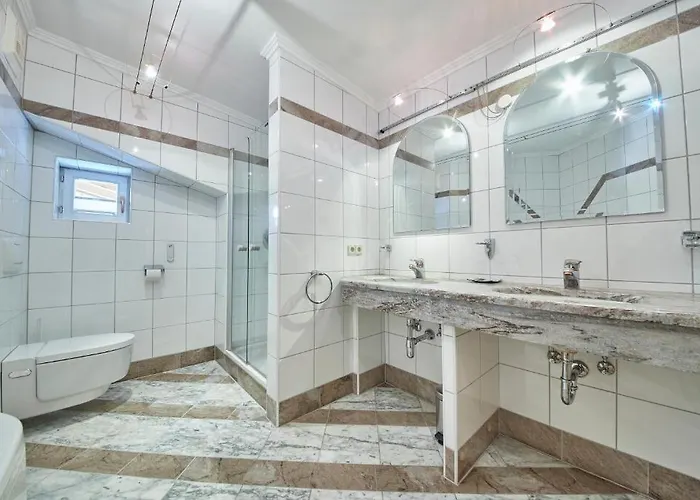 Marys Penthouse شقة *