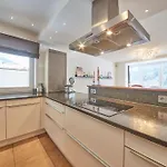 Marys Penthouse *