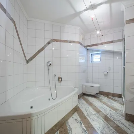 Marys Penthouse